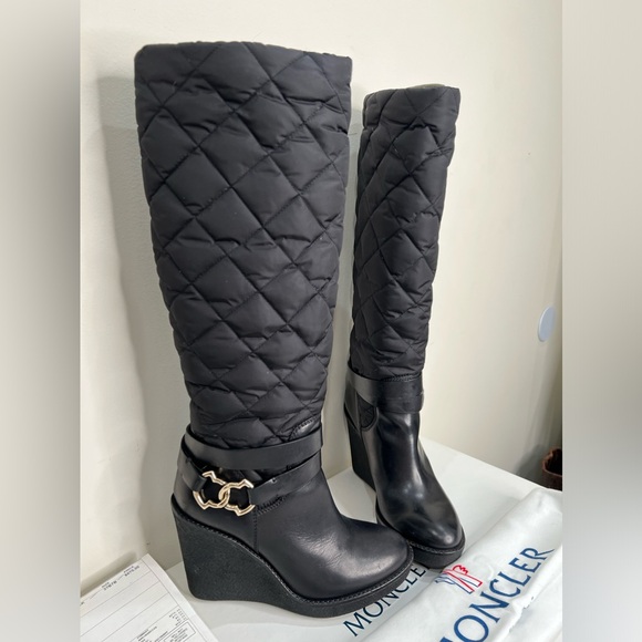 Moncler New Cernobbio Quilted Wedge Boot - Picture 1 of 9
